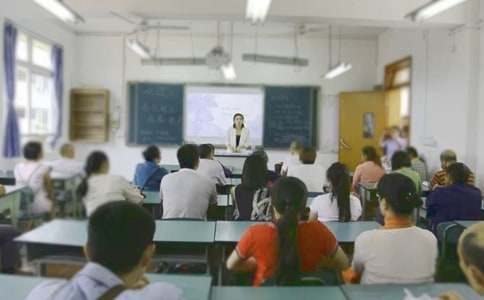 小学防溺水专题家长会发言稿（精选9篇）